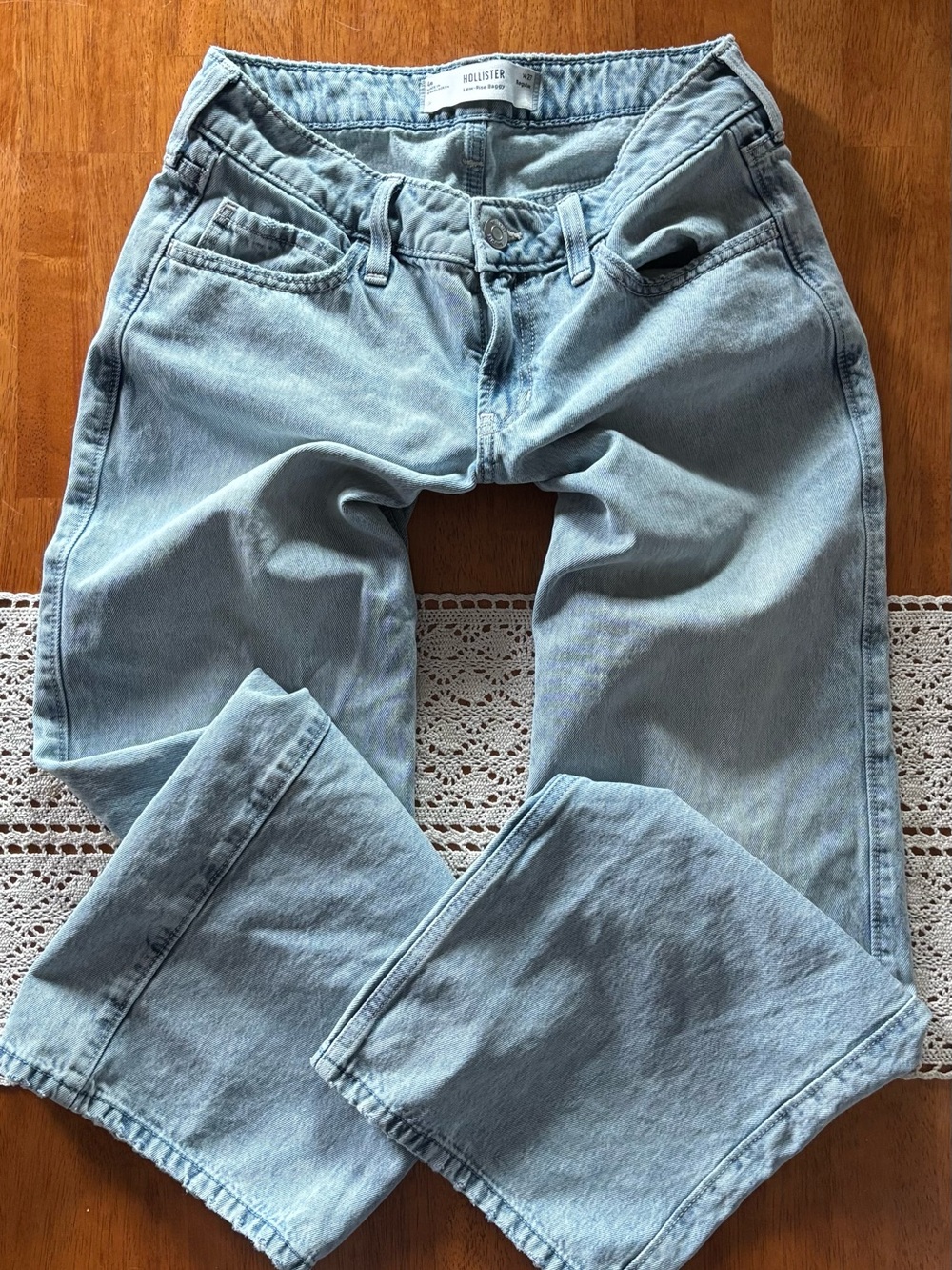 Hollister - Low rise jeans